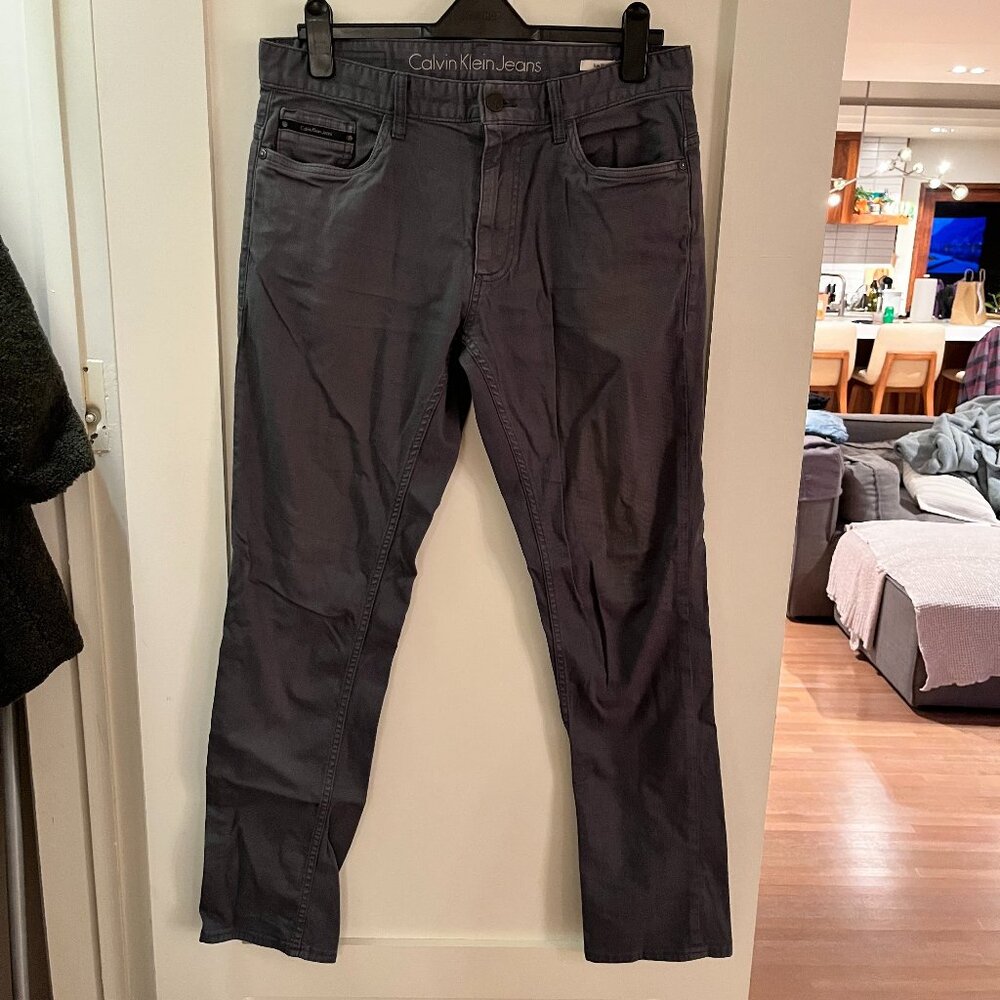 Men's Calvin Klein Jeans, size 33x32